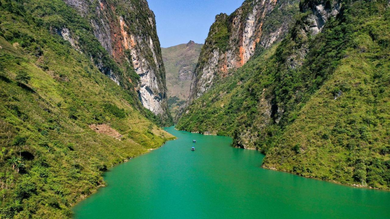 Готель Nha Nghi T&T Донґван Екстер'єр фото