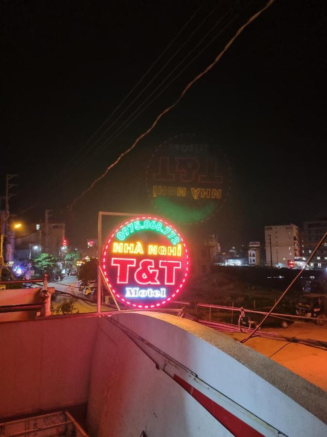 Готель Nha Nghi T&T Донґван Екстер'єр фото